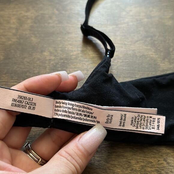 Victorias Secret Body by Victoria lined demi double signature straps  Sz-34B - Picture 7 of 10